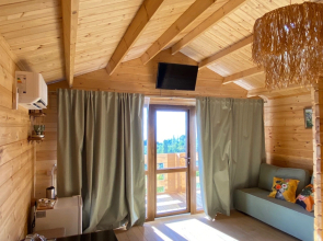 Druzhba Glamping