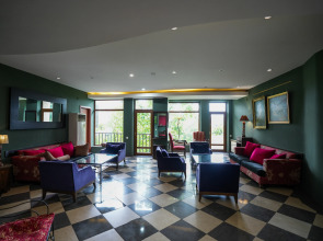 Отель Andza Tbilisi