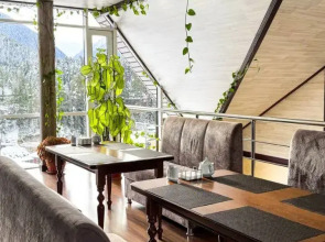 Отель Кавказ