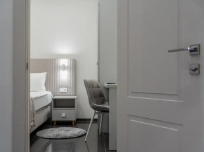 Апартаменты на Коммуны 2