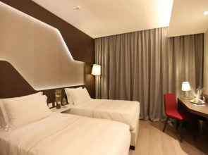 DoubleTree by Hilton Hotel Yerevan City Centre