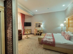 Отель Dilimah Premium Luxury