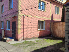 Taunkhaus 5 Komnat 3 Etazha Private House