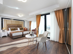 Отель Pell Palace Hotel & Spa