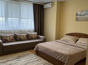 Uyutnaya S Krasivym Vidom Na Gory Flat