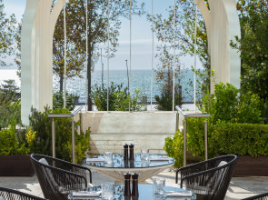 Отель Baku Marriott Hotel Boulevard