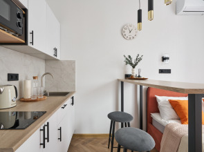 Апартаменты Уютные на Новоданиловской Набережной-1