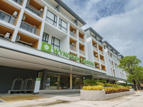 Pool View Condo 2204 Wyndham Garden Naithon Phuket Apartment