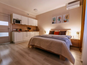 V 5 Minutakh Ot Metro Apartments