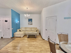 Apartamenty na Cernomorskoj nabereznoj 1g