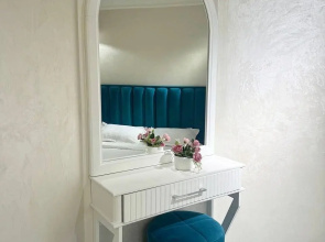 V Samom Tsentre Goroda Apartments