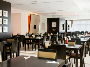 Holiday Inn Express | Dubai Internet City, an IHG Hotel