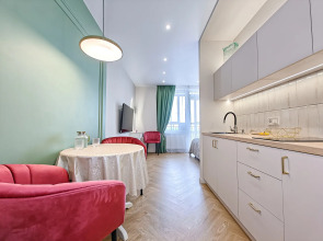 Квартира рядом с метро и жд вокзалом и прекрасным видом на город