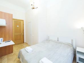 Апартаменты Griboedov 4