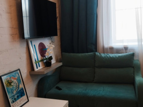 Апартаменты  Мятный уголок Уютная студия  с диваном у Ботанического сада