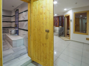 Отель GLK Premier The Home Suites & Spa