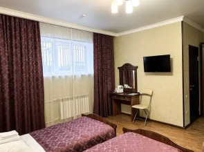 Отель Кавказ