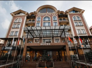 Отель Shedevr Plaza