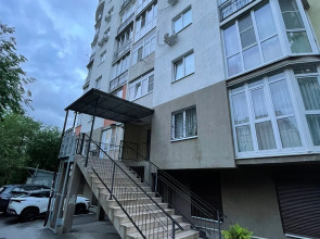 Апартаменты на Островского 33а