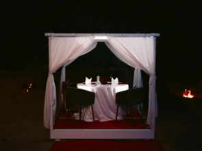 Курортный отель Royal M Al Aqah Beach Resort by Gewan