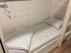 Хостел Изба