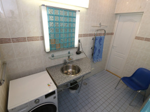 Квартира Просторная квартира с сауной рядом