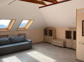 Апартаменты Семейные Двухуровневые Айсберг