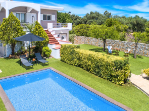 Chania City Heated Pool Villa