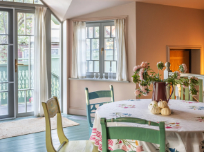 Dymov dacha-Rubinovyi dom Guest House