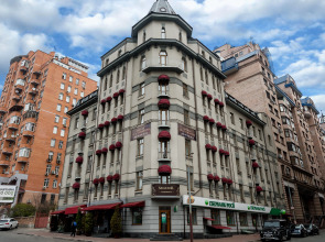 Апартаменты Senator Victory Square