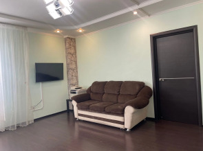 Квартира на Ямашева 102а