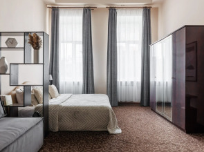 Апартаменты 4 спальни на Владимирском