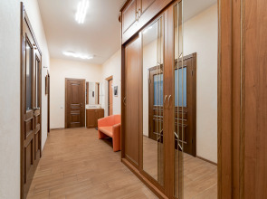 Апартаменты Огромная Уютная Квартира