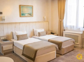 Отель Ganjali Plaza