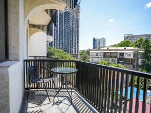 Отель Splendid Tbilisi