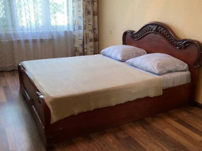 Kvartira na pereulke Akademika Zavarickogo 8