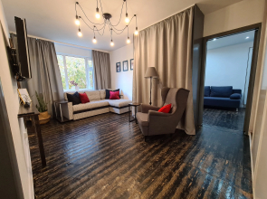 Po Internatsionalnoy 3 Komnaty Apartments