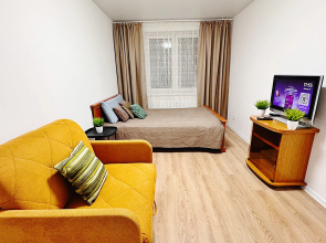 Izhora Apart v ZHK Novoye Kolpino s Krasivym Balkonom Apartments