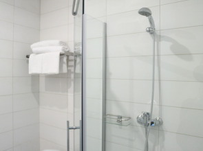 Отель Marx Hotel