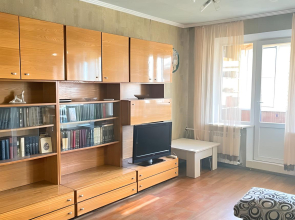 Квартира Светлая Просторная Квартира Рядом с Метро