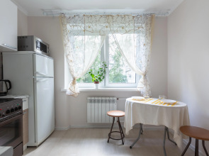 Квартира Передовиков 25