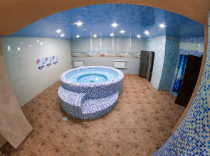 Отель Корона