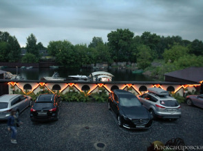 Отель Гостиничный рыболовно-охотничий комплекс Александровский Причал