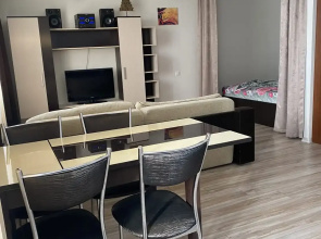 Apartamenty Revolyutsiya Vid na Gorod