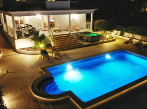 Sunset Villa