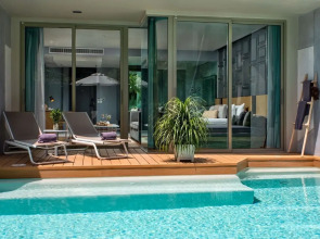 Отель Wyndham Grand Nai Harn Beach Phuket