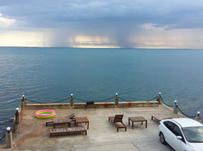 Яхт-клуб Кайрос