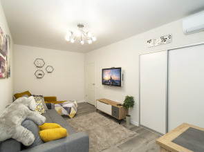 Апартаменты ДзенХоум Океан 69