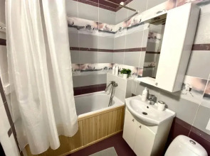 Квартира возле Самолёта