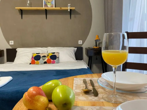 Apartamenty na Beregu Reki, Centr Goroda, Samostoatel'noe Zaselenie